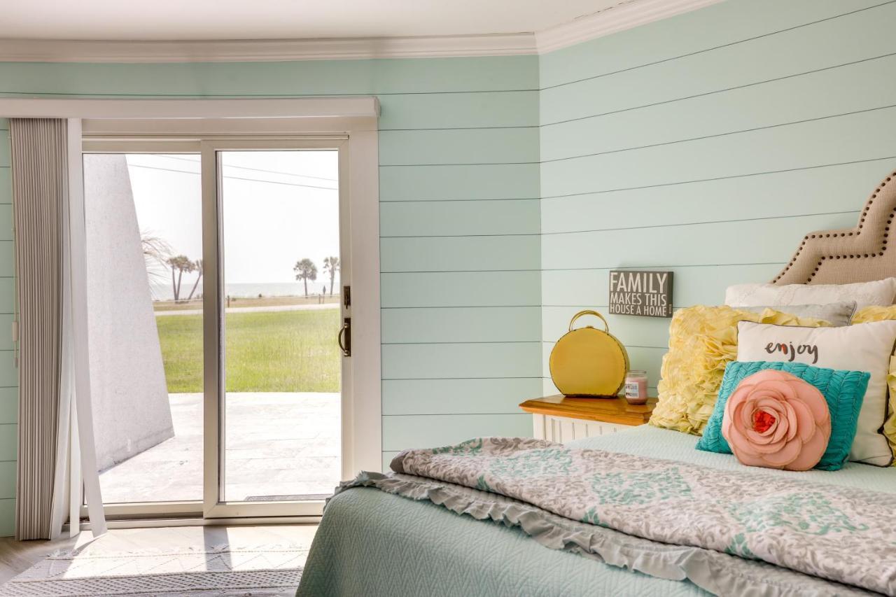 Pet-Friendly Jekyll Island Abode - Walk To Beach! Exterior photo
