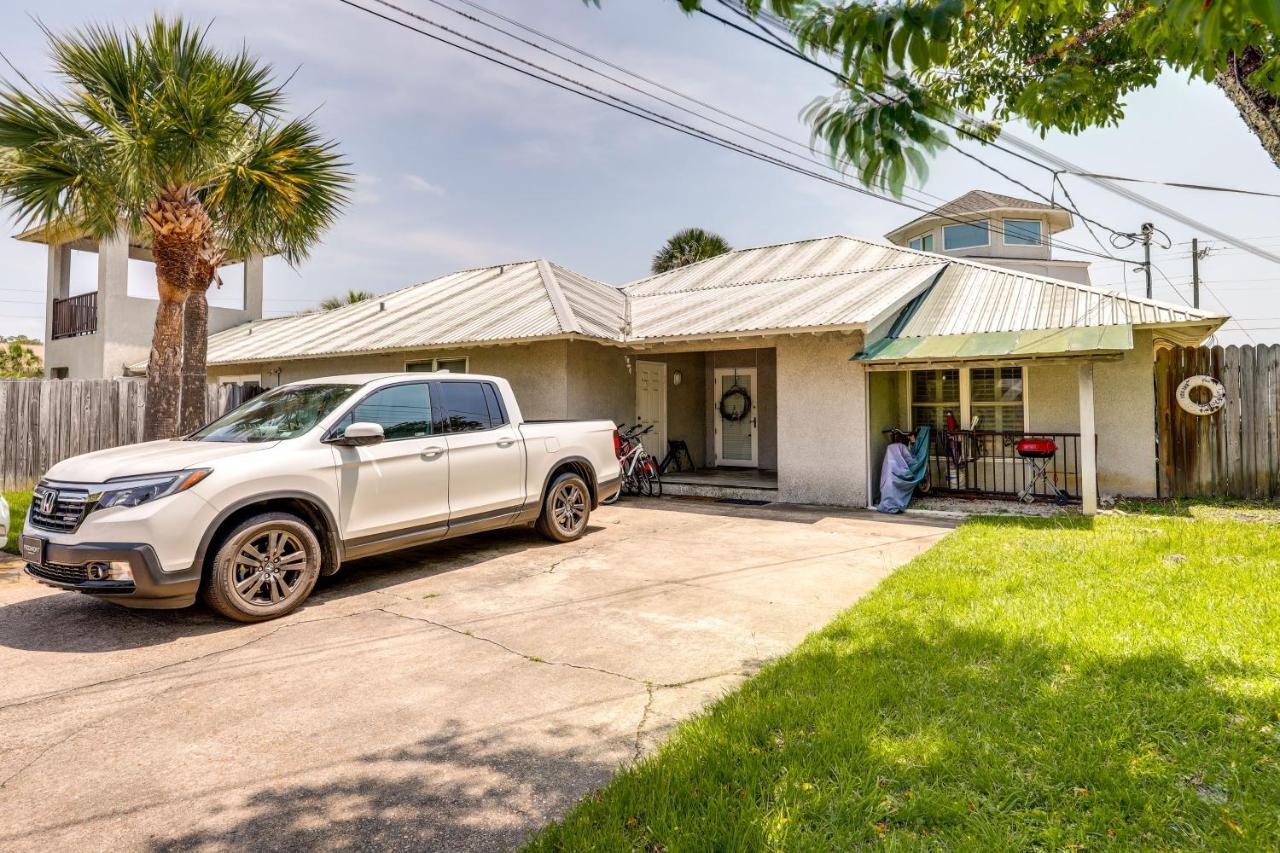 Pet-Friendly Jekyll Island Abode - Walk To Beach! Exterior photo